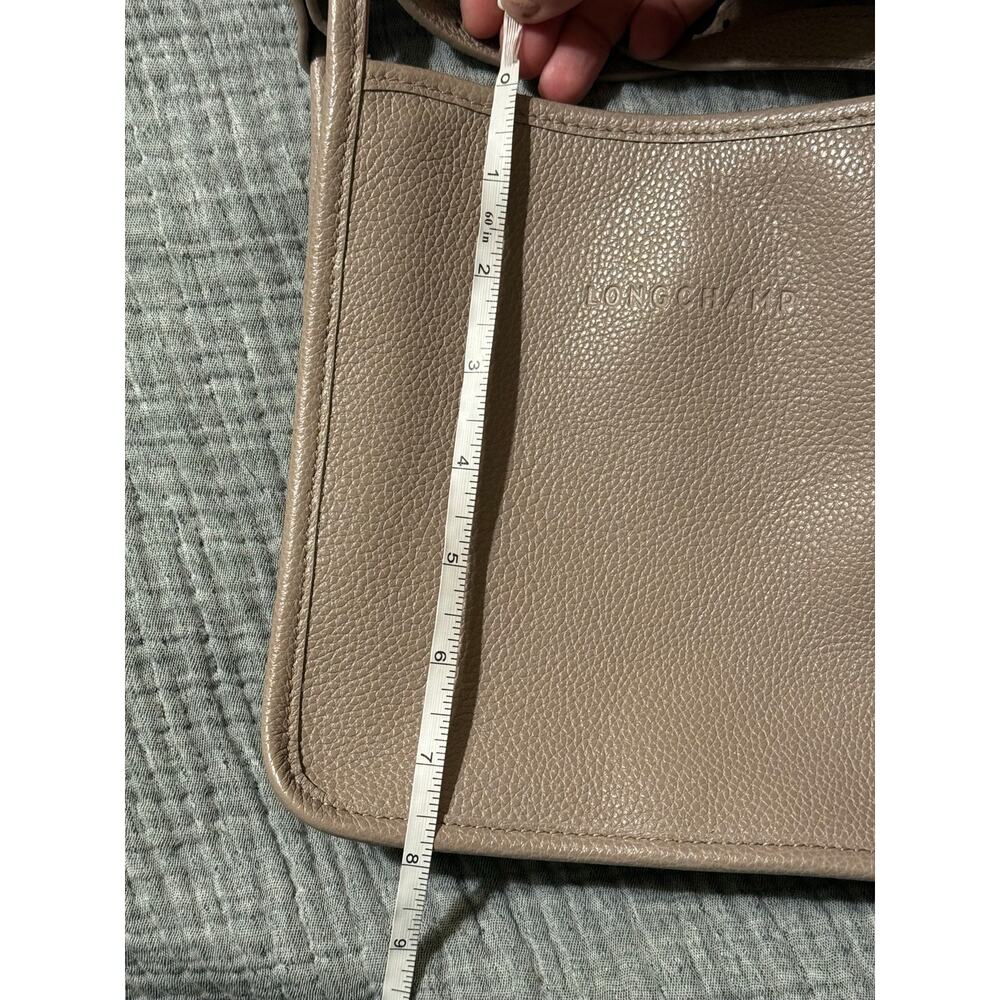 Longchamp Le Foulonné Small Turtledove Tan Leather Zipper Crossbody Purse NEW - Picture 8 of 8